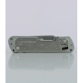 Couteau 12 outils Free T4 - Leatherman