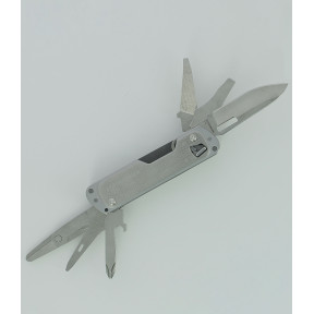 Couteau 12 outils Free T4 - Leatherman