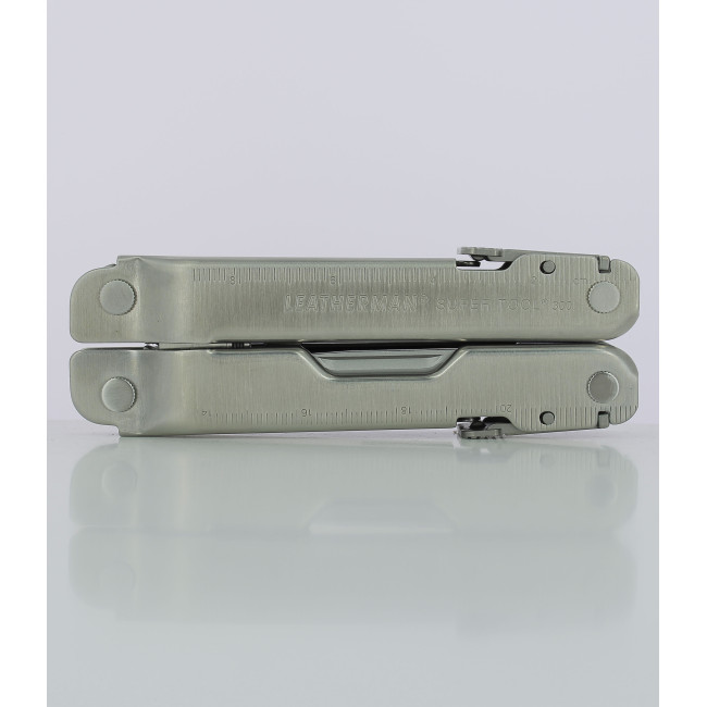 Pince multifonctions Supertool 300 en boîte - Leatherman