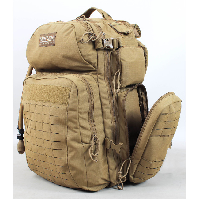 BFM Futura V3 Coyote Tasche - Camelbak