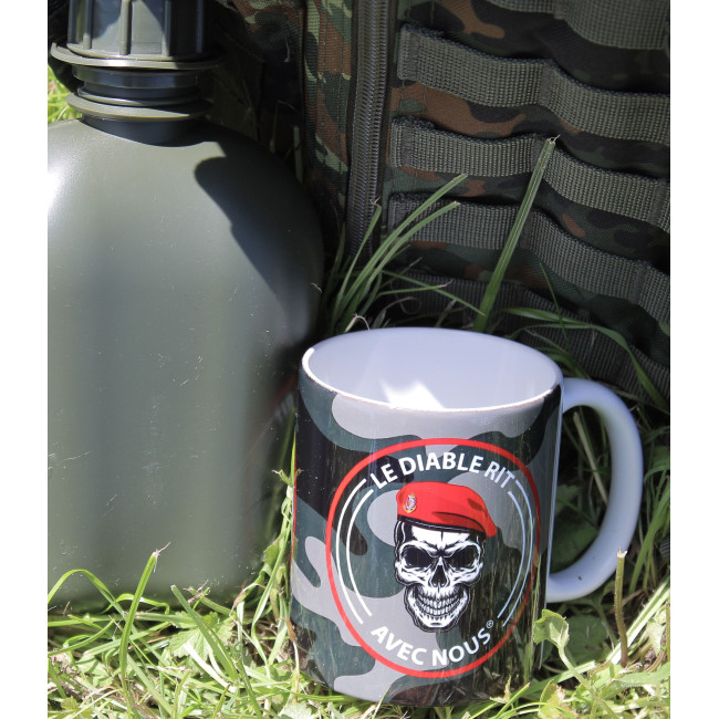 Mug Le Diable Rit Avec Nous Colo - Army Design