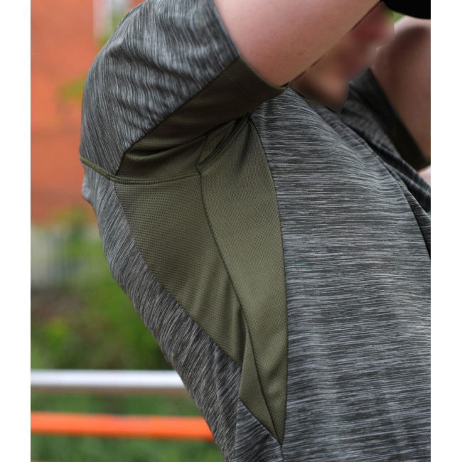 T-shirt de sport Undercover Kaki - GK