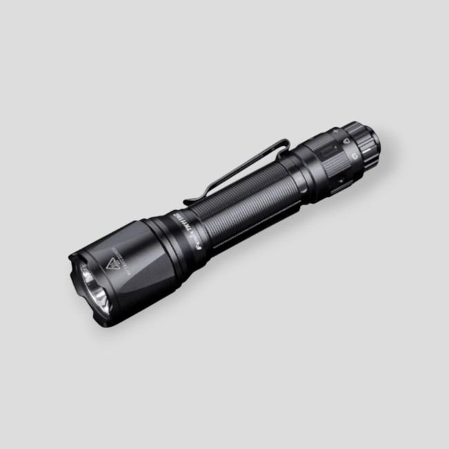 TK11 TAC Lampe mit patentiertem taktischem Schalter - 1600 Lumen - Fenix