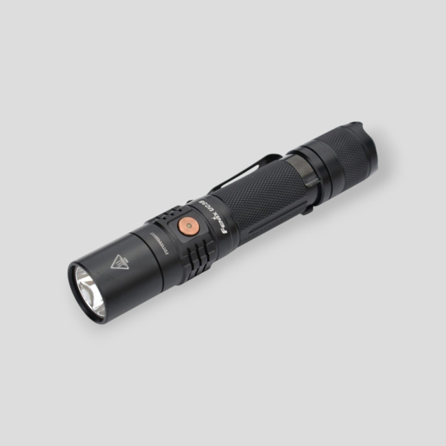 Fenix rechargeable flashlight UC35 - 1000 lumens