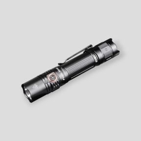 Latarka taktyczna PD35 V3 - Fenix