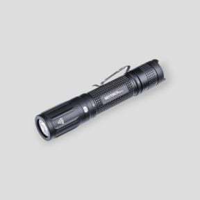 Taktische wiederaufladbare Taschenlampe E51D (2 100 Lumen) - Nextorch
