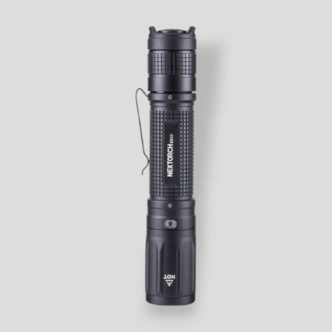 Linterna táctica recargable E51D (2 100 lúmenes) - Nextorch