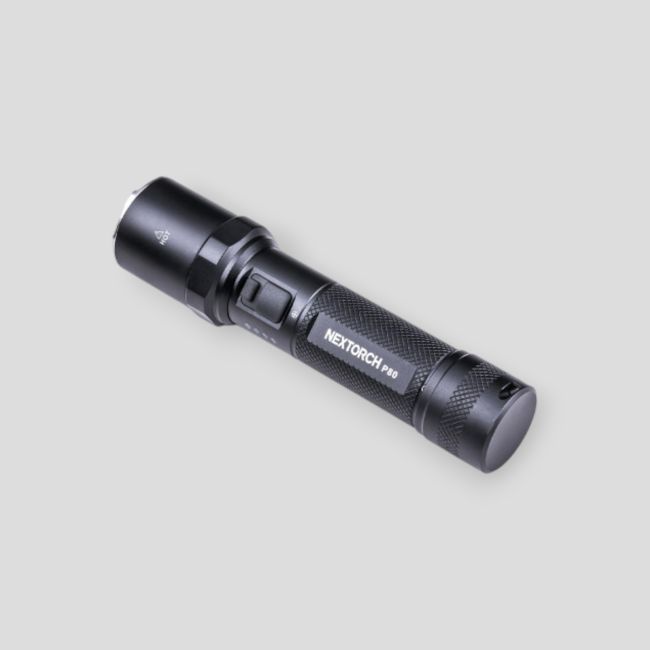 Taktische wiederaufladbare Taschenlampe P80B (2 100 Lumen) - Nextorch