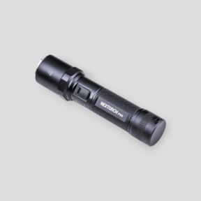 Latarka taktyczna akumulatorowa P80B (2 100 lumenów) - Nextorch