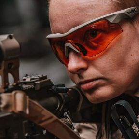 Ballistische Schutzbrille Rogue Comm tan mit getönten/klaren/orangefarbenen Gläsern - Wiley X