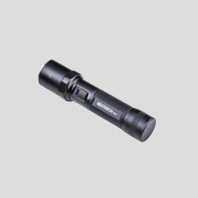 Oplaadbare tactische zaklamp P81B (3 700 lumen) - Nextorch