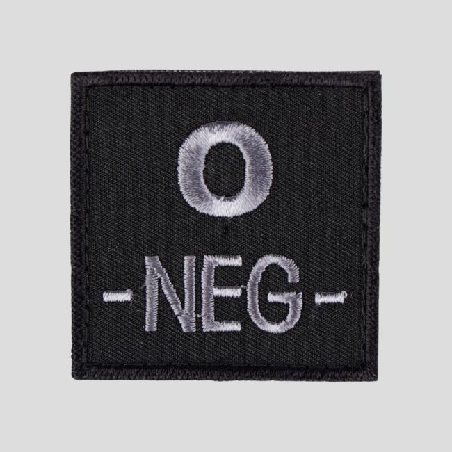 Vierkante patch 3D stof bloedgroep O- met klittenband - Zwart