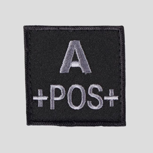Quadratischer 3D-Stoff-Patch Blutgruppe A+ mit Klettverschluss - Schwarz