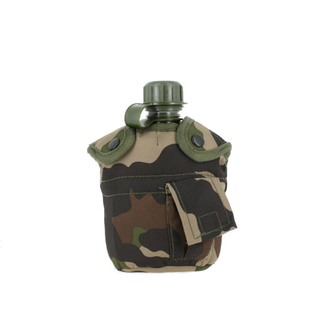 Veldfles Plast. met beker en hoes Camo - Miltec