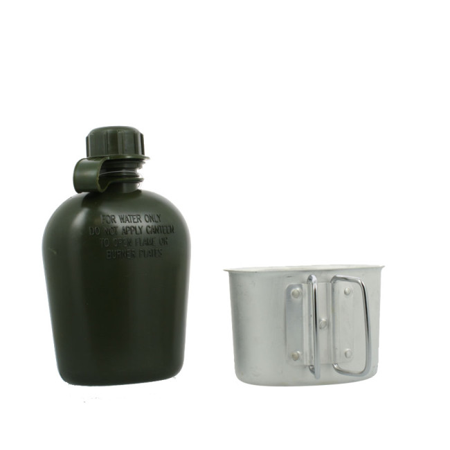 Gourde Plast. avec gobelet et housse Camo - Miltec