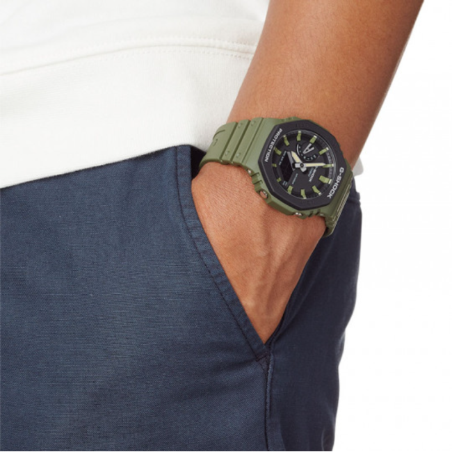 G-Shock Classic GA-2110SU Uhr olivgrün - TOE