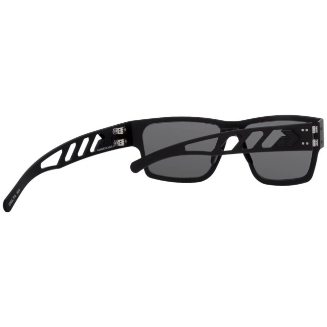 Lunettes à verres fumés polarisés Delta M4 Matte Blackout - Gatorz