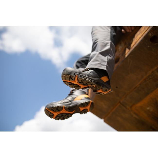Chaussures de sécurité Black Eagle Safety 54 mid S3 noir et orange - Haix