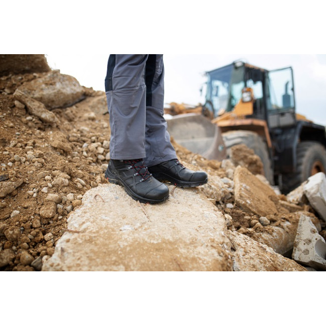 Chaussures de sécurité BLACK EAGLE Safety 54 mid - Haix